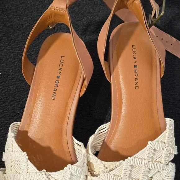Lucky Brand sandals - Picture 2 of 8